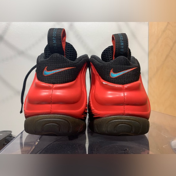 Nike Air Foamposite Pro “Spider-Man” - Picture 4 of 6